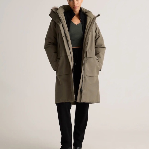 Quince Jackets & Blazers - Quince NWOT Women’s Responsible Down Hooded Long Parka Faded Cargo medium Y878